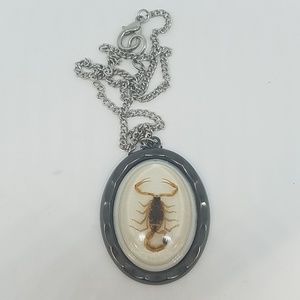 White scorpion necklace oval setting new